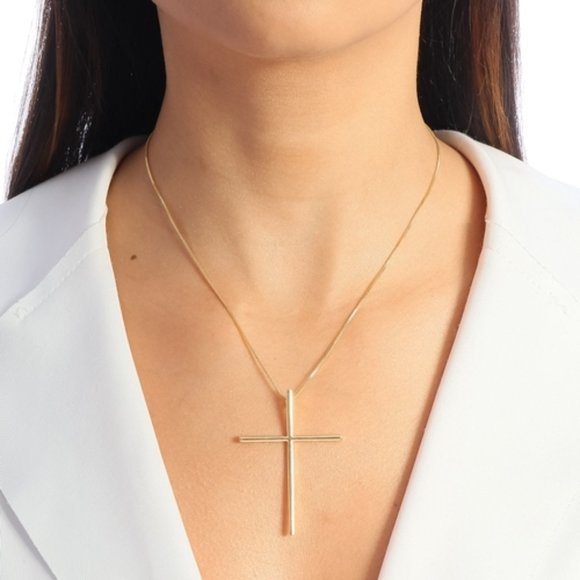18K Yellow Gold-Plated Cross Pendant Necklace✨ - Picture 6 of 6